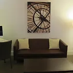 By Ihg Ξενοδοχείο