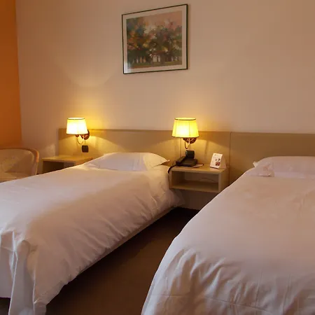 By Ihg 4*