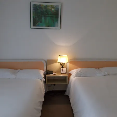 By Ihg 4*