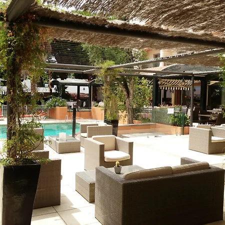 By Ihg Hotel 4*