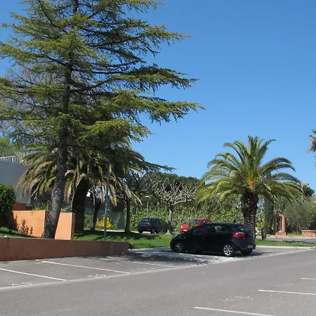 By Ihg Hotel