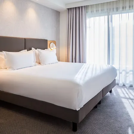 By Ihg 4* بيربينيو