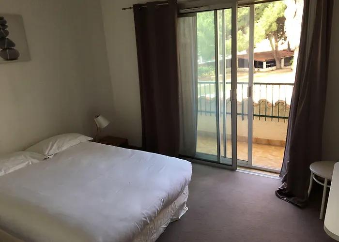 By Ihg 酒店 佩皮尼昂